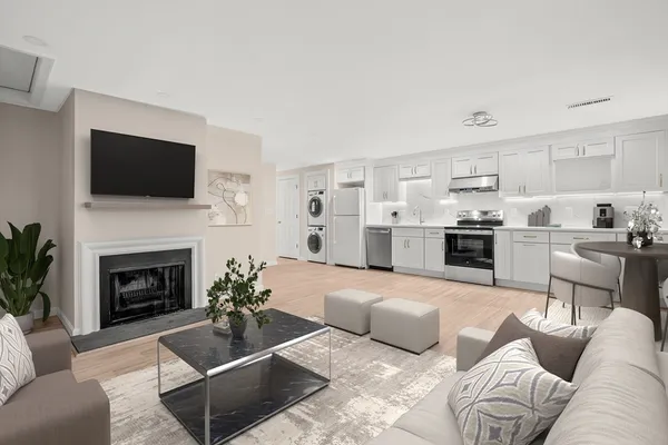 $3,300 | 4 Jericho Road, Unit 4C, Weston, MA 02493