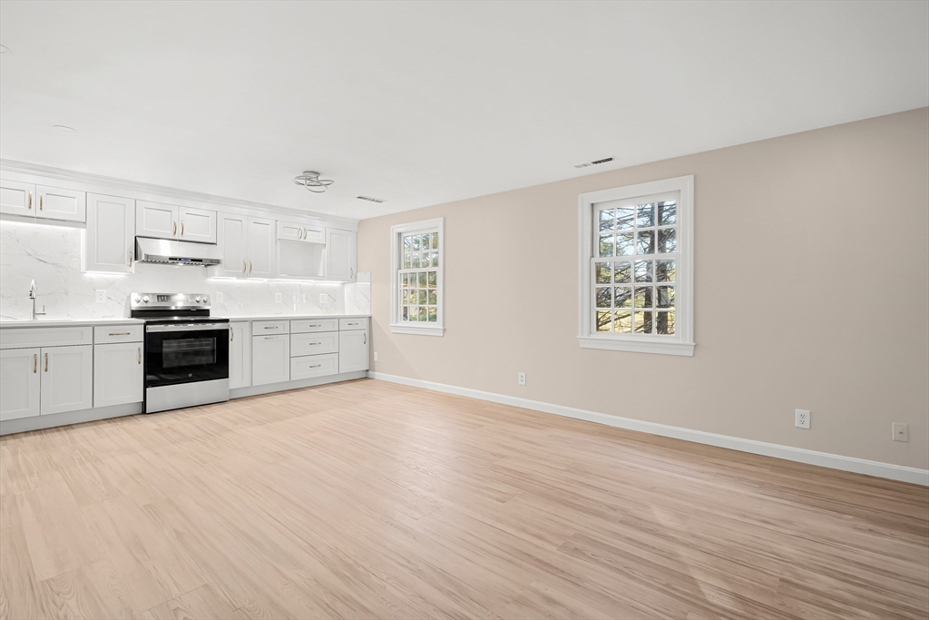 4 Jericho Road, Unit 4C Weston, MA 02493 - Photo 4 of 10