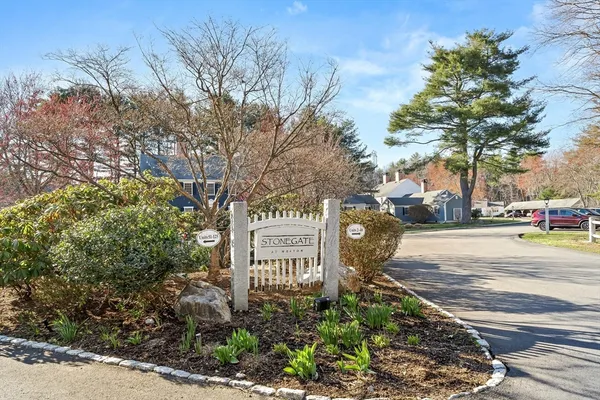 $3,300 | 4 Jericho Road, Unit 4C, Weston, MA 02493