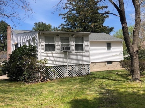 37 Lillian Road Stoughton, MA 02072 - Photo 5 of 28 Gallery Image 5