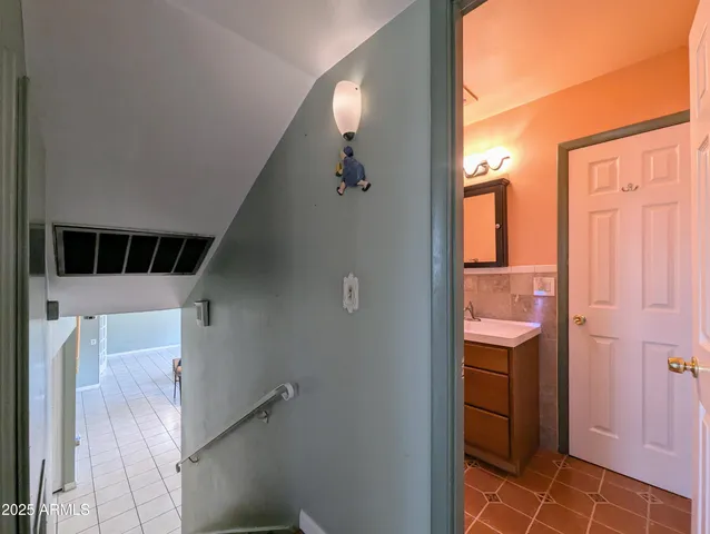 $2,198 | 4019 West San Miguel Avenue, Phoenix, AZ 85019