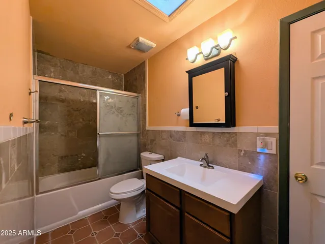 $2,198 | 4019 West San Miguel Avenue, Phoenix, AZ 85019