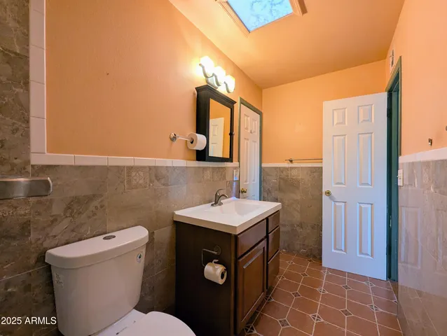 $2,198 | 4019 West San Miguel Avenue, Phoenix, AZ 85019