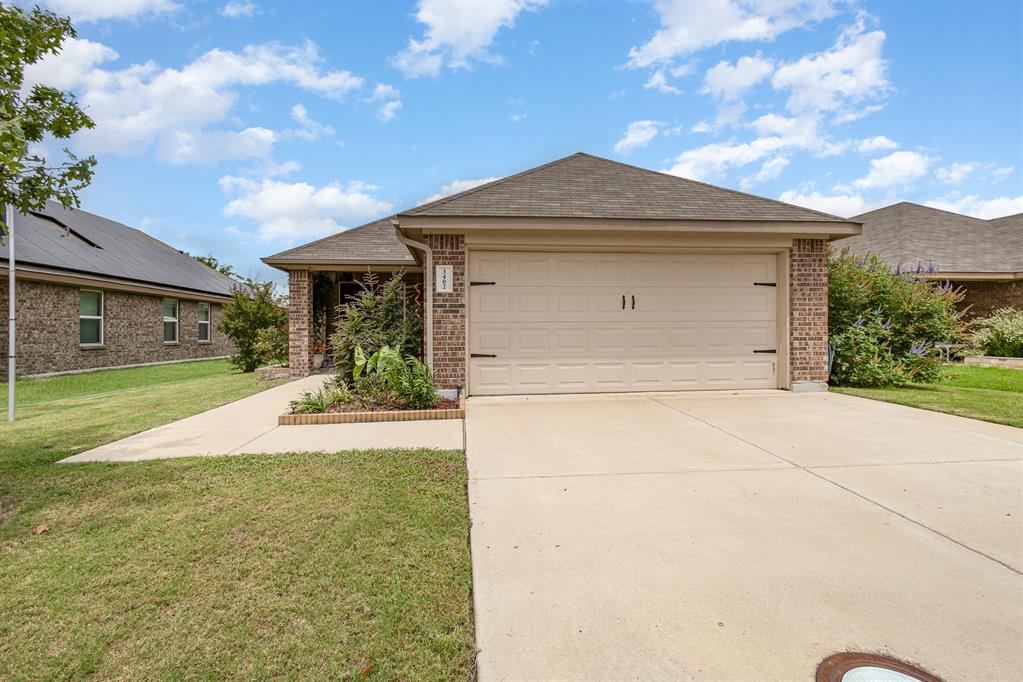 3402 Robin Road Ennis, TX 75119 - Photo 1 of 1 Gallery Image 1