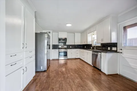 $2,895 | 3607 Blue Bonnet Boulevard, Houston, TX 77025