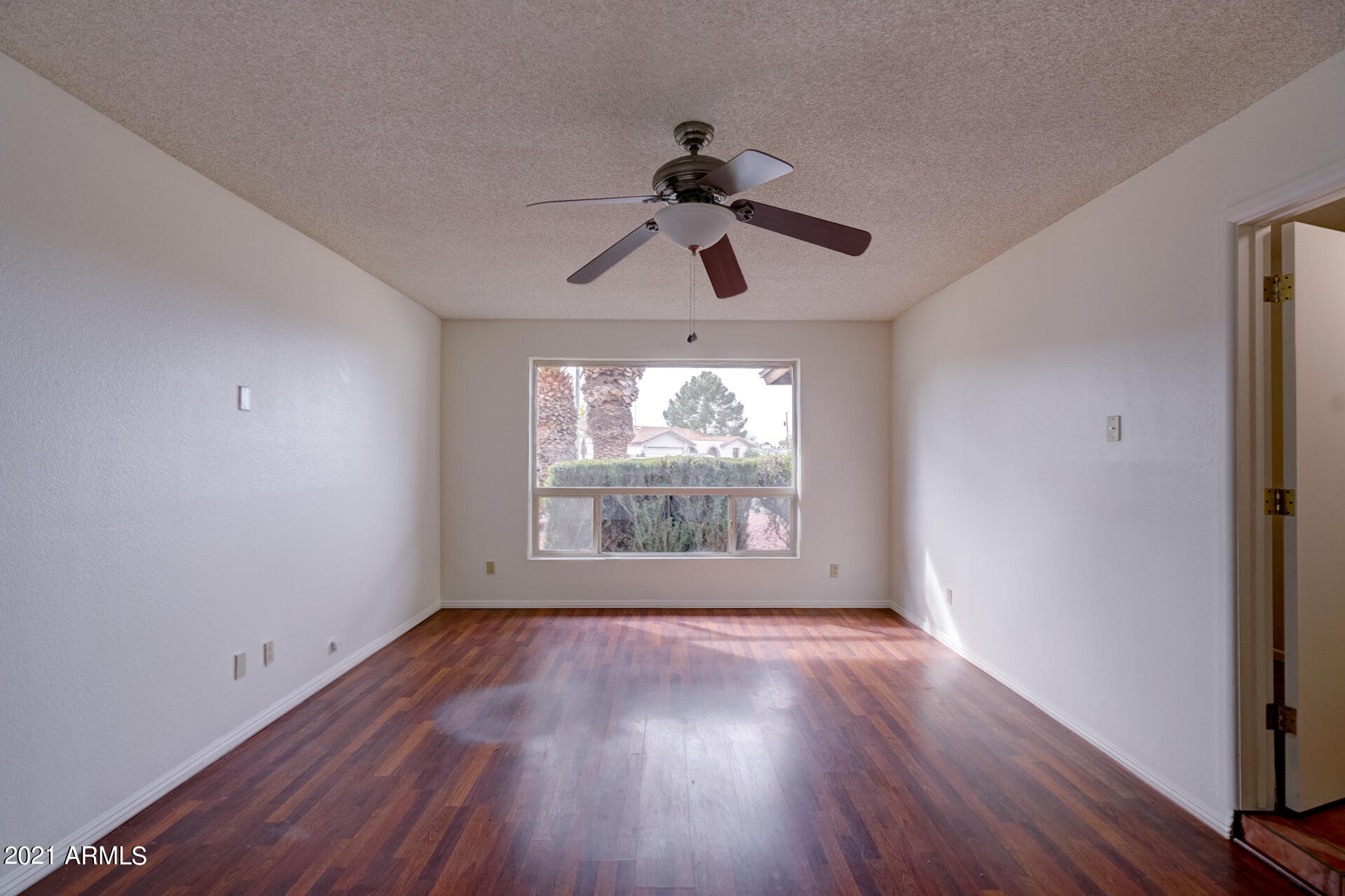 3042 West Redfield Road Phoenix, AZ 85053 - Photo 12 of 22 listing_13
