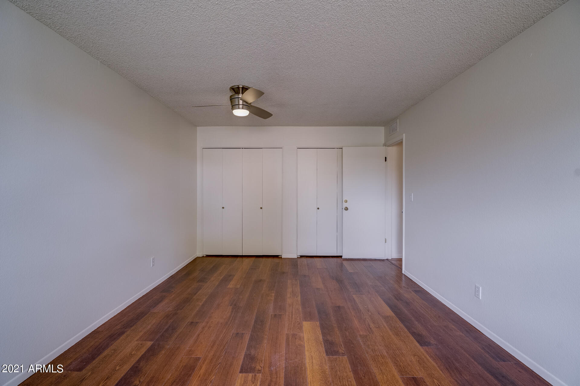 3042 West Redfield Road Phoenix, AZ 85053 - Photo 16 of 22 listing_17