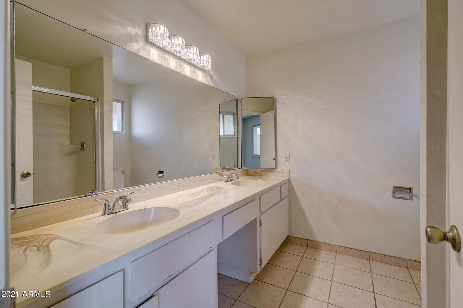3042 West Redfield Road Phoenix, AZ 85053 - Photo 4 of 22 listing_3