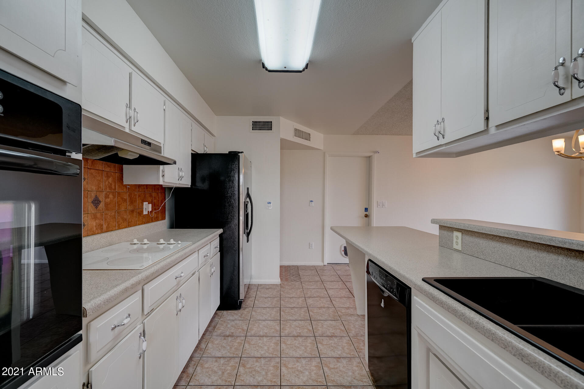 3042 West Redfield Road Phoenix, AZ 85053 - Photo 7 of 22 listing_7