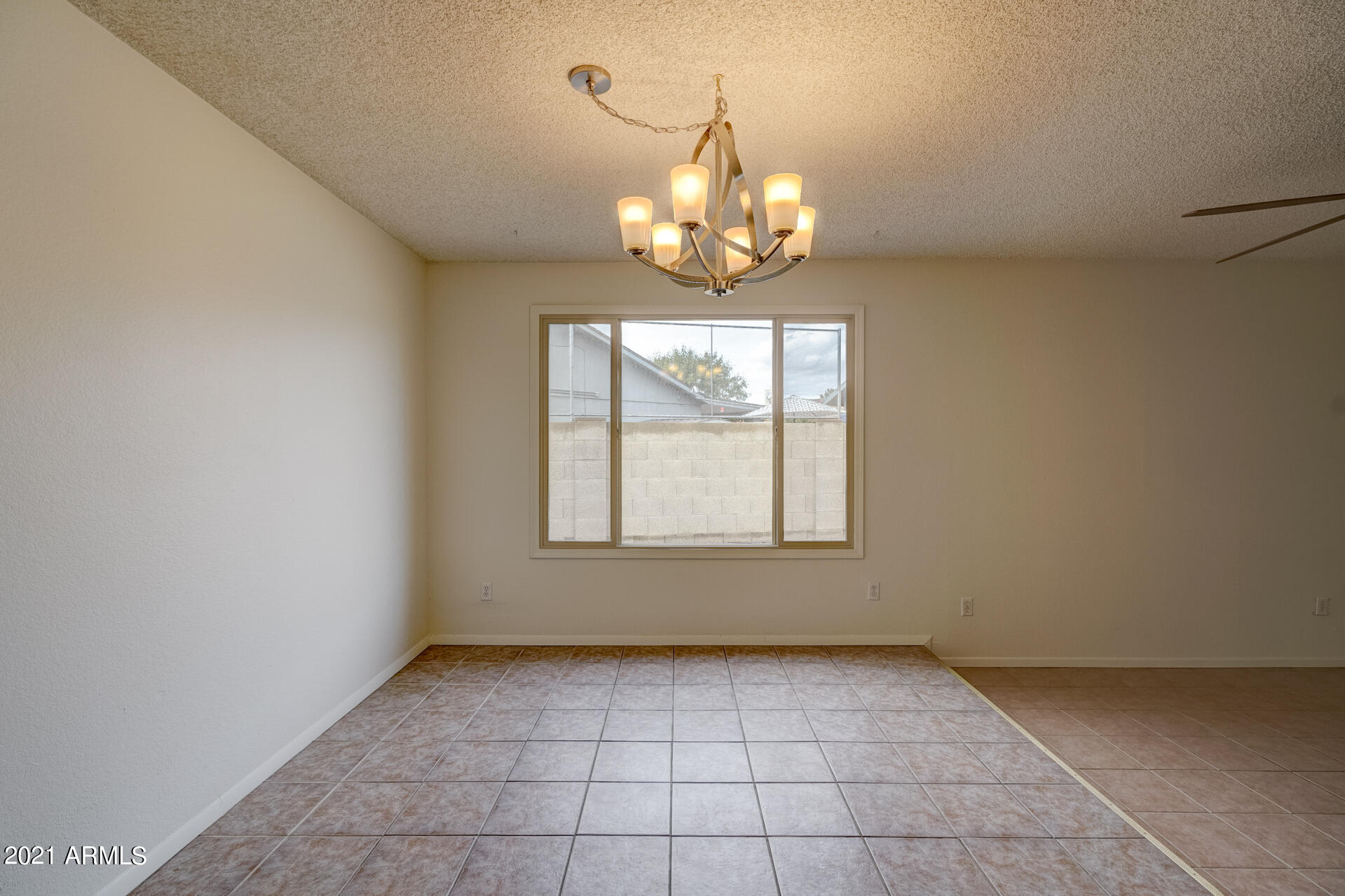 3042 West Redfield Road Phoenix, AZ 85053 - Photo 8 of 22 listing_8