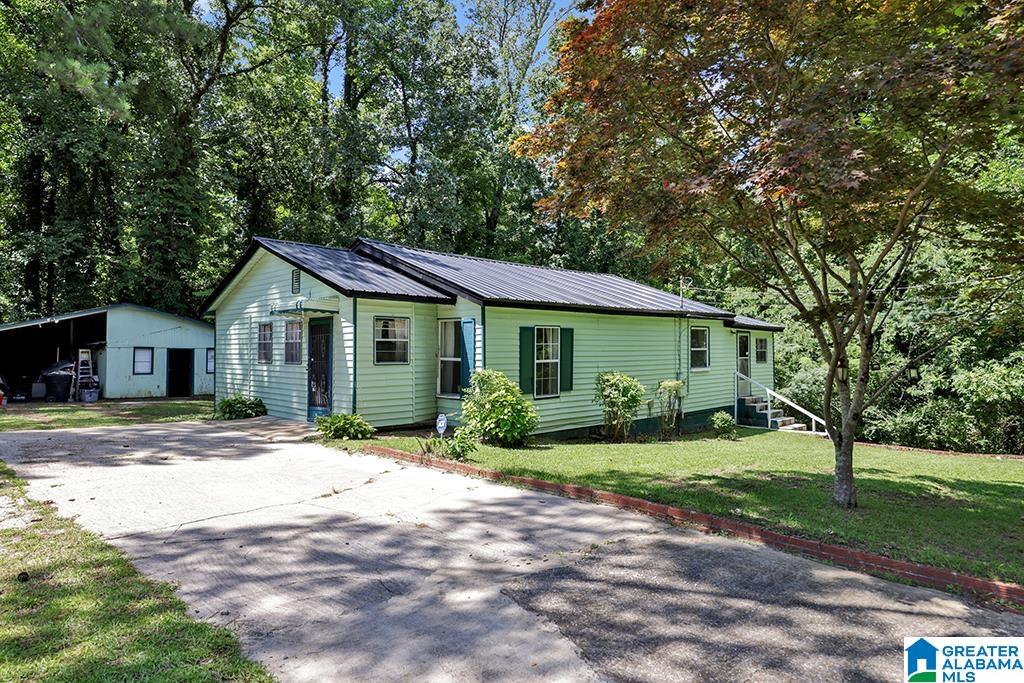 1611 Elizabeth Street Gadsden, AL 35903 - Photo 1 of 22