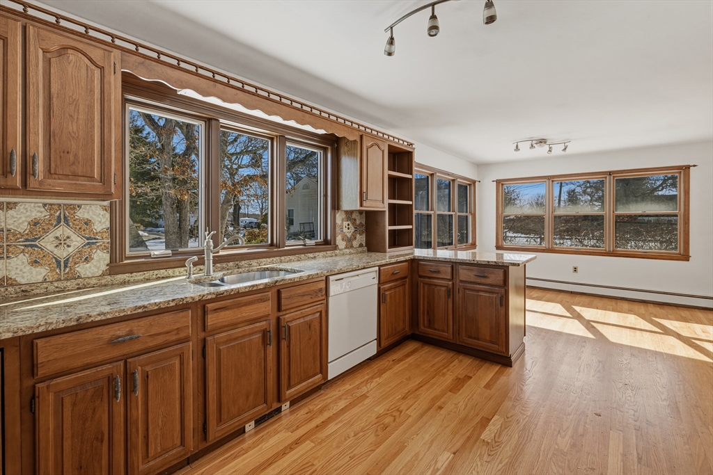 4 22nd Street Wareham, MA 02558 - Photo 12 of 37