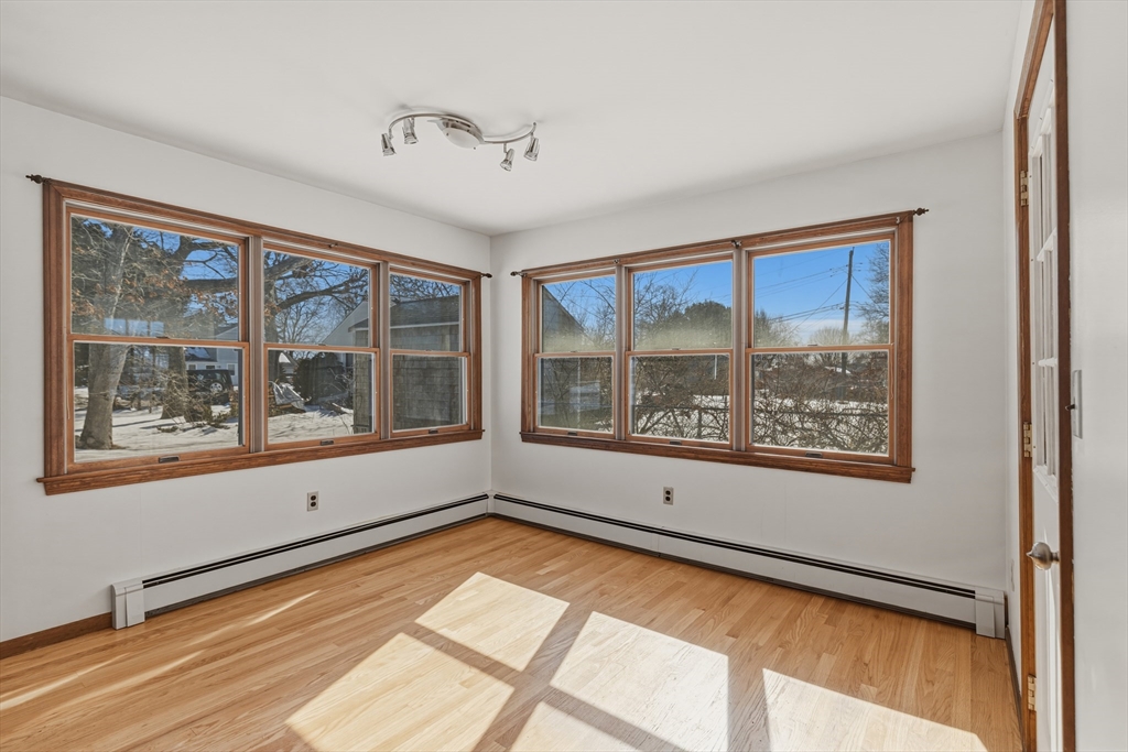 4 22nd Street Wareham, MA 02558 - Photo 6 of 37