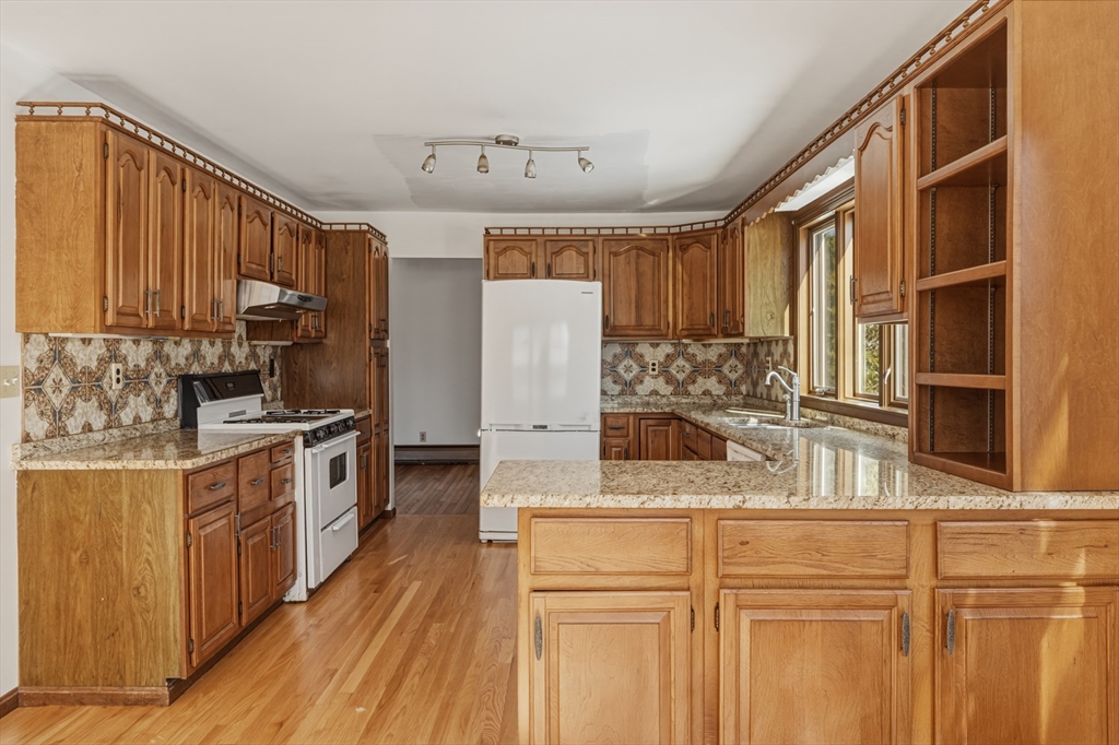 4 22nd Street Wareham, MA 02558 - Photo 8 of 37
