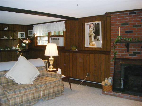 21 Rice Road Maynard, MA 01754 - Photo 13 of 19 Gallery Image 13