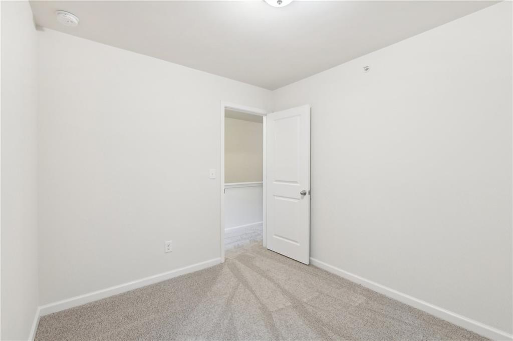 4001 Avalon Road Southwest Atlanta, GA 30331 - Photo 29 of 38