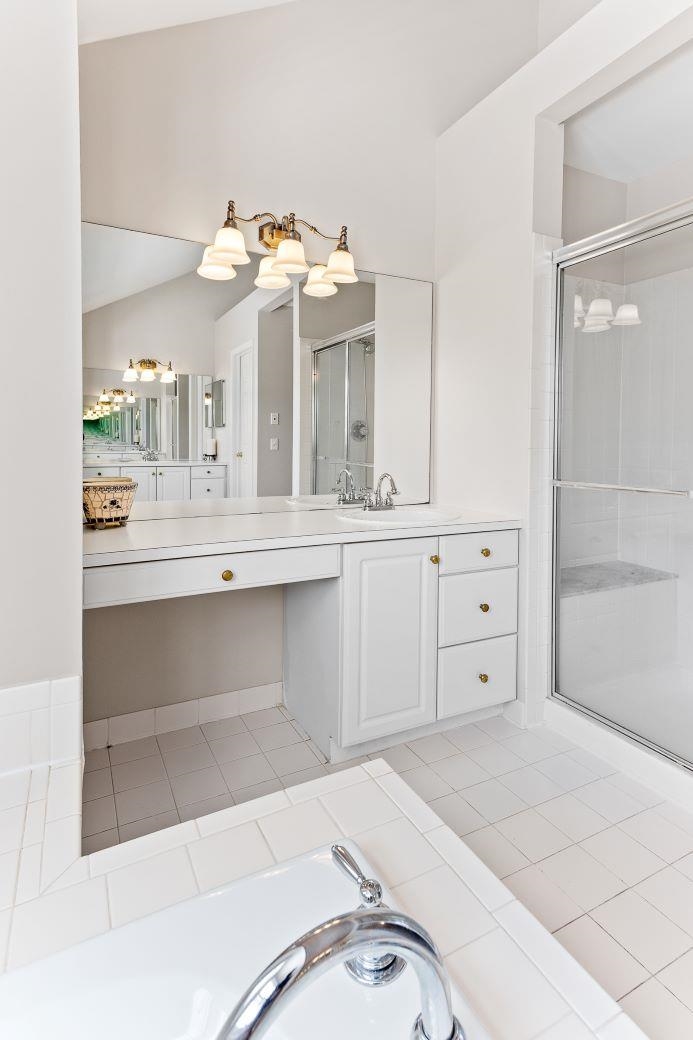 1050 Pointe Pl Boulevard Rochester, MI 48307 - Photo 27 of 50 50090838-27.JPG
