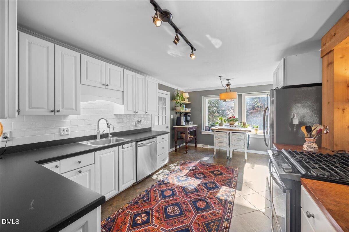 512 Brookfield Road Raleigh, NC 27615 - Photo 17 of 45 17-2A1A8410