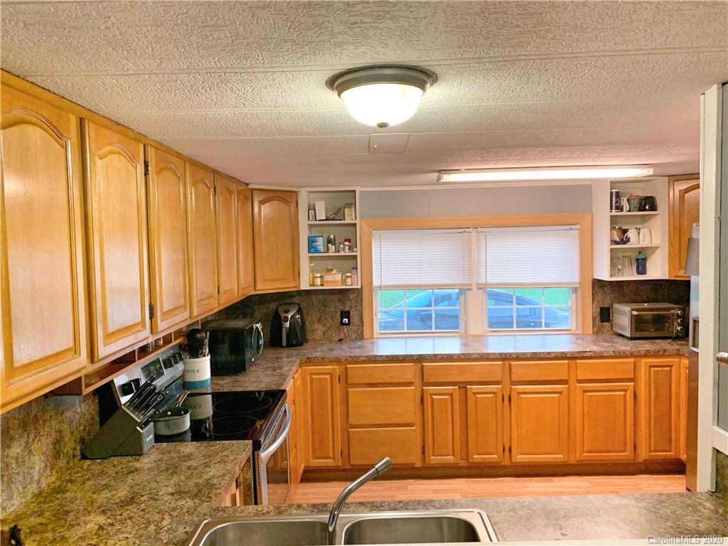 2333 Conley Road Morganton, NC 28655 - Photo 3 of 19 Gallery Image 3