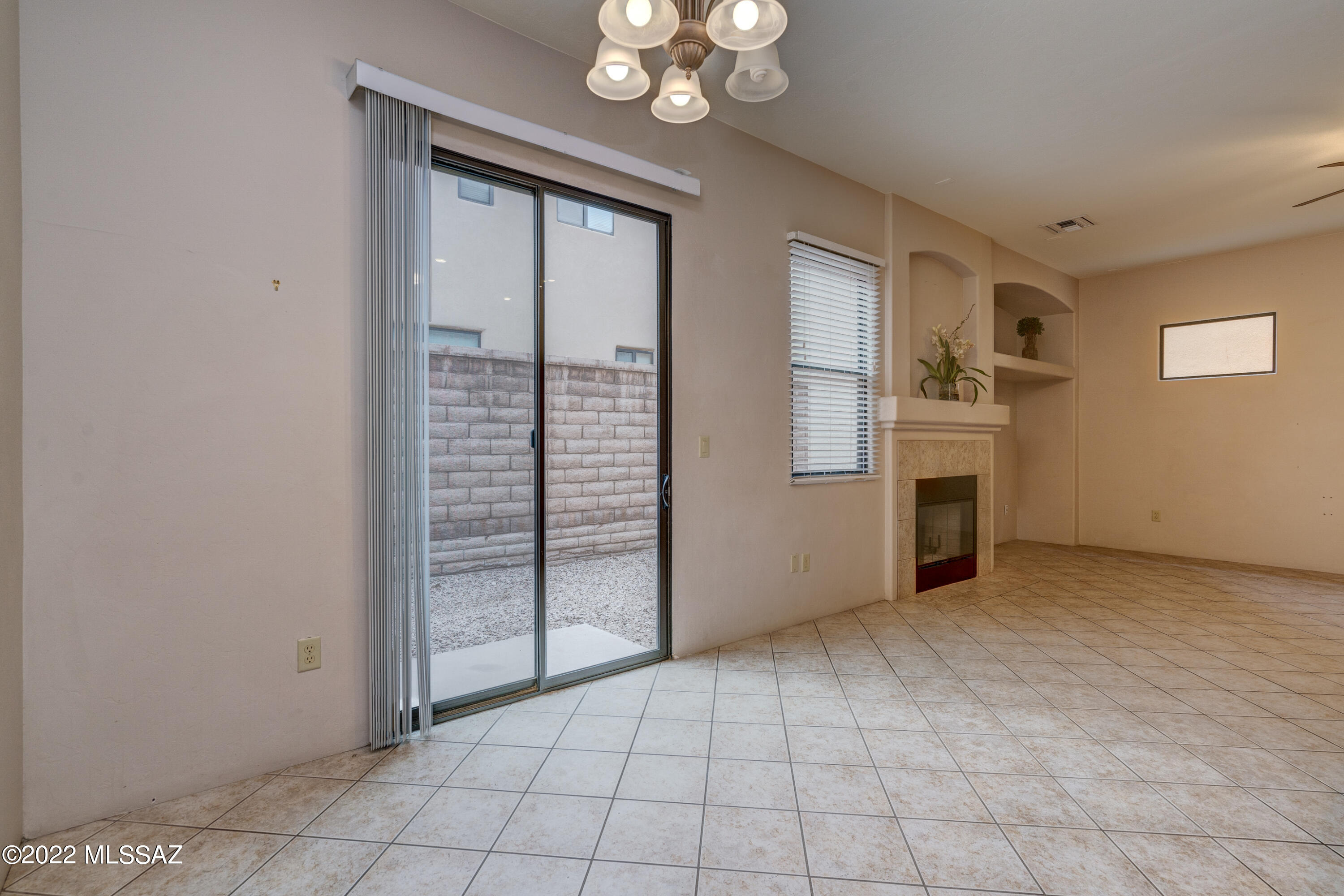 444 East Cedarvale Road Tucson, AZ 85704 - Photo 8 of 47
