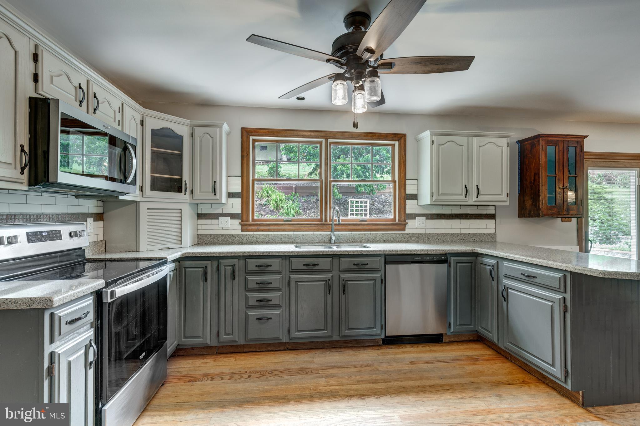 15 Ridgeview Drive Westminster, MD 21157 - Photo 13 of 77 kitchen