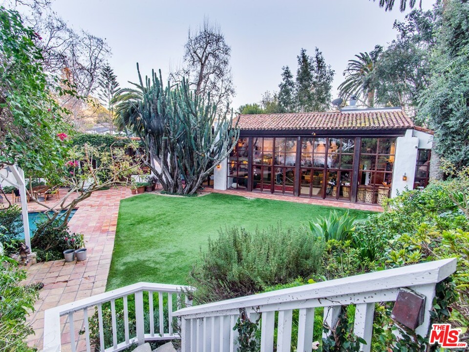 659 East Channel Road Santa Monica, CA 90402 - Photo 17 of 19 Gallery Image 17