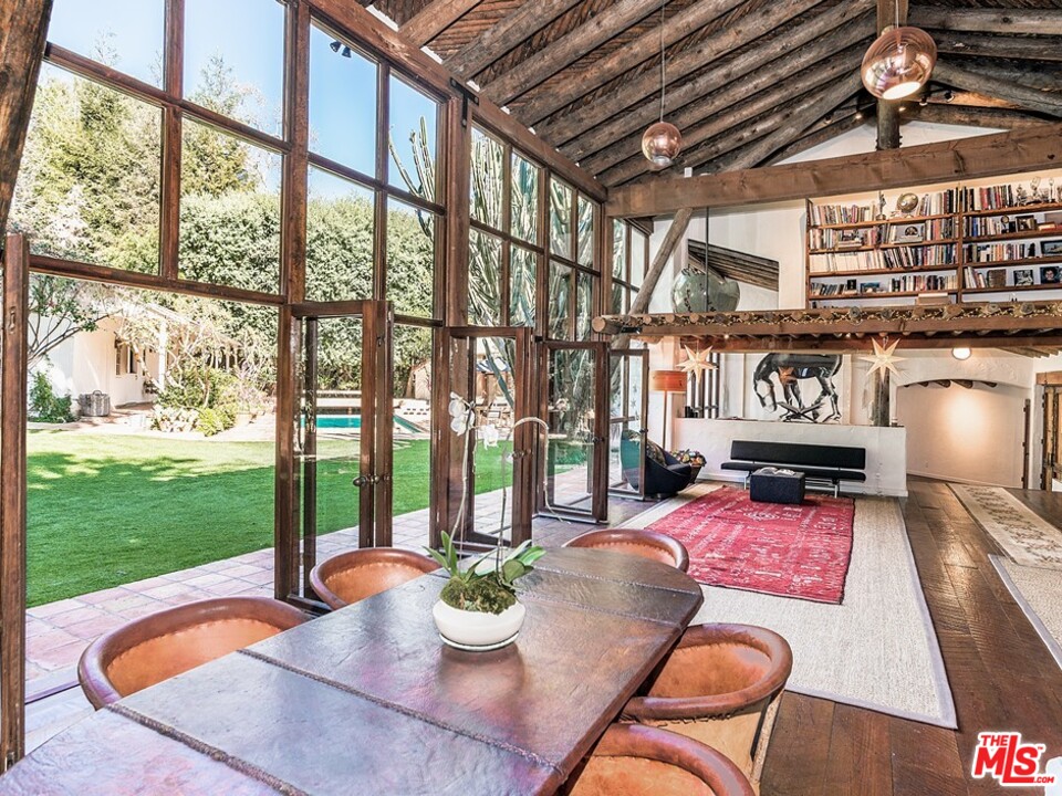 659 East Channel Road Santa Monica, CA 90402 - Photo 3 of 19 Gallery Image 3