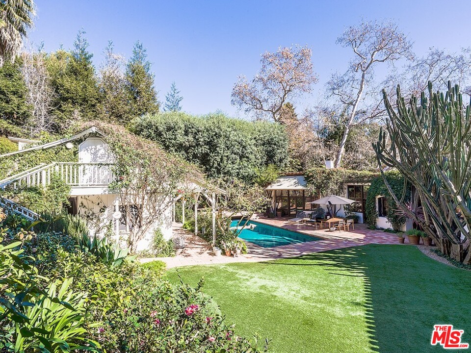 659 East Channel Road Santa Monica, CA 90402 - Photo 8 of 19 Gallery Image 8