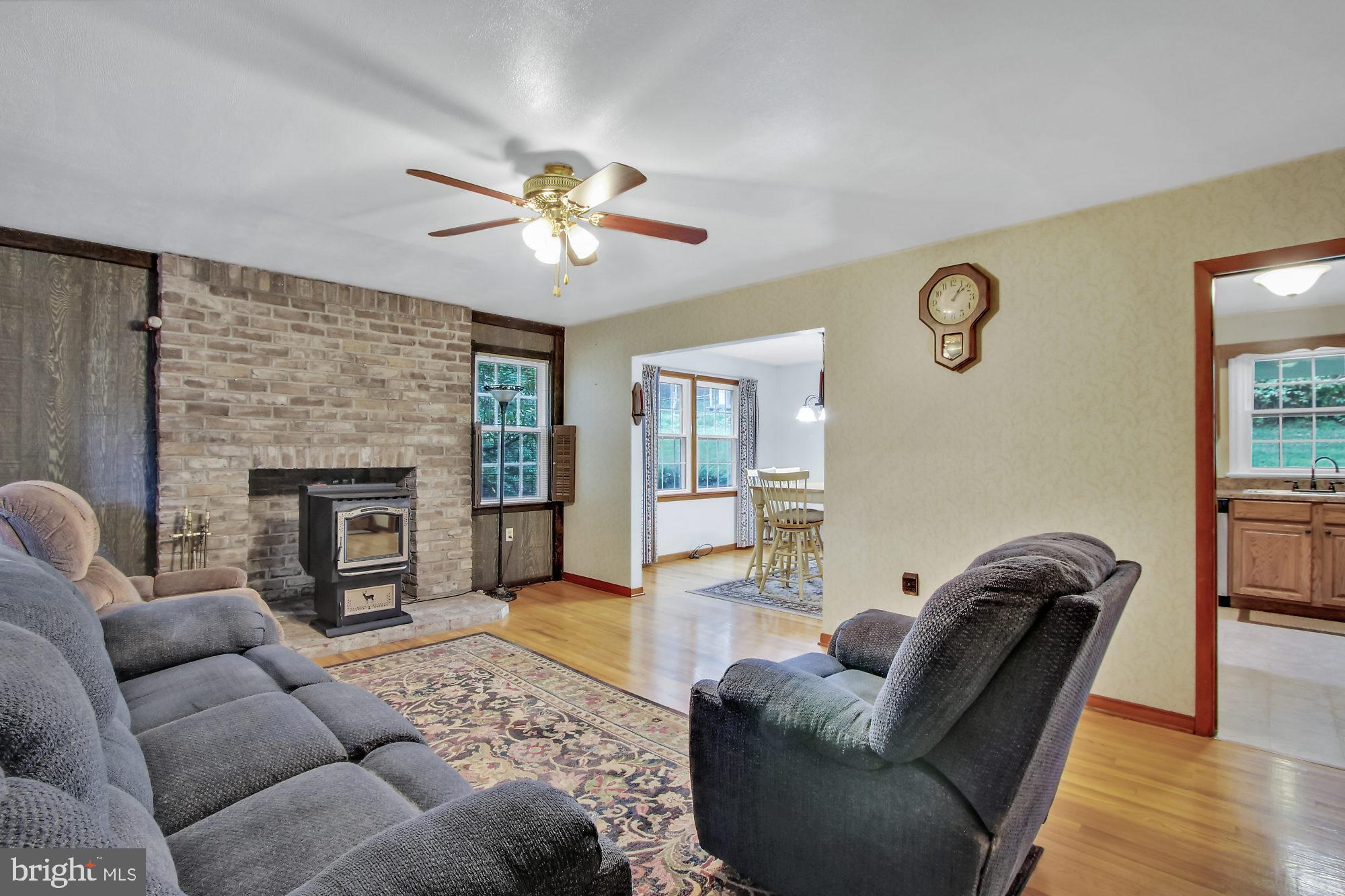 5603 Ambau Road Spring Grove, PA 17362 - Photo 4 of 28 Gallery Image 4