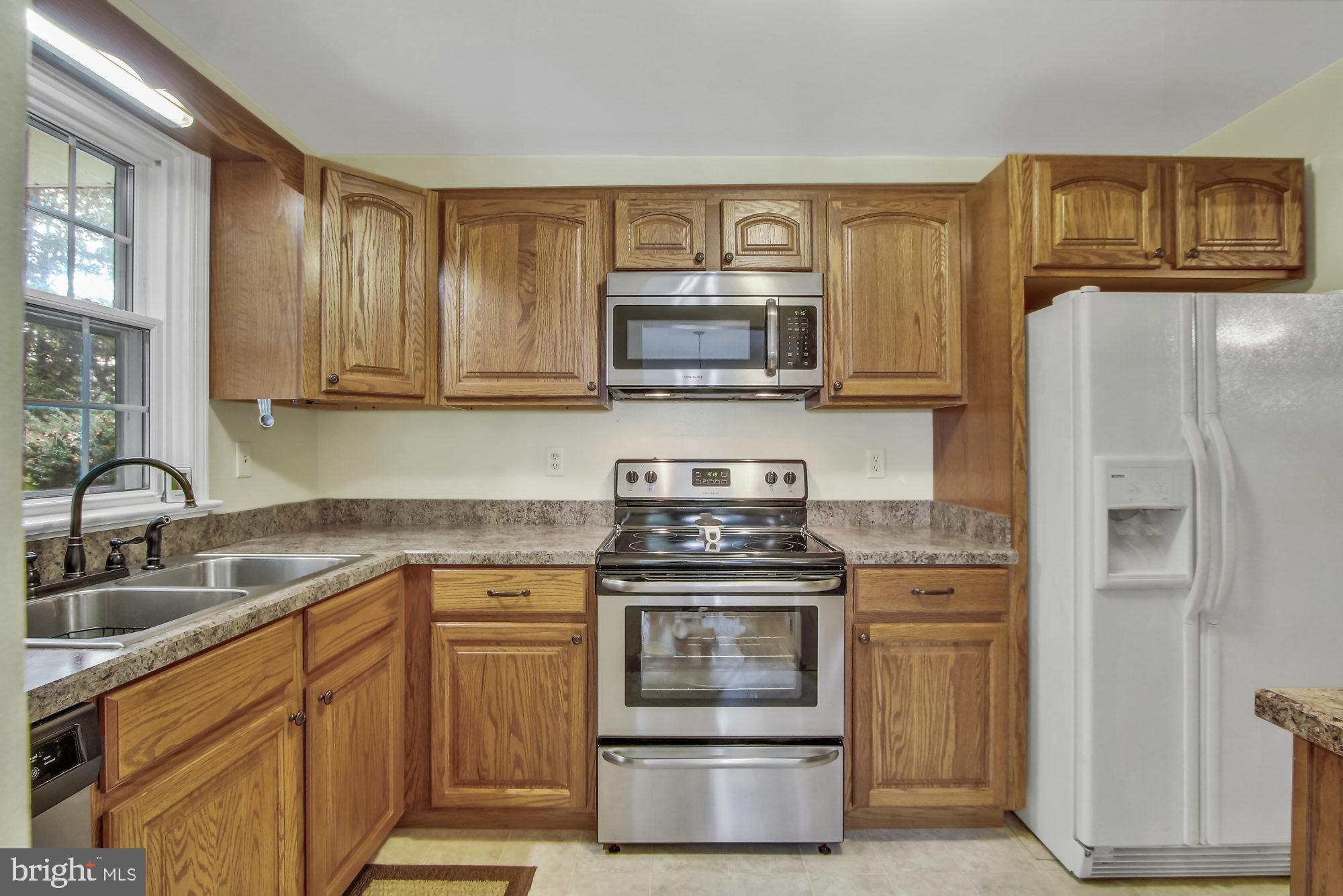 5603 Ambau Road Spring Grove, PA 17362 - Photo 7 of 28 Gallery Image 7