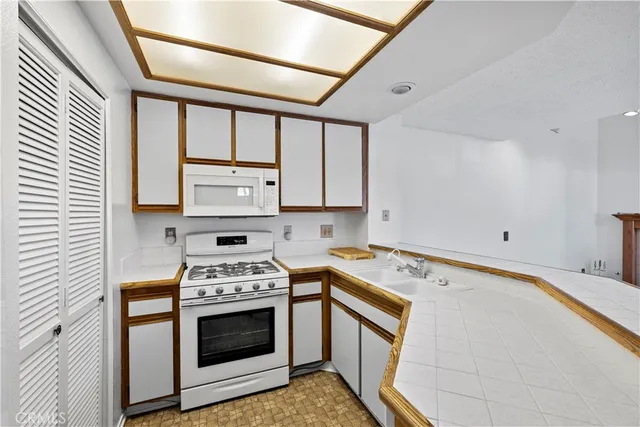 $850,000 | 123 Fallingstar, Irvine, CA 92614