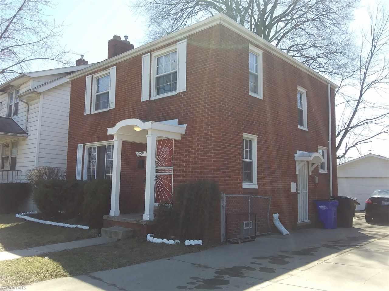 20926 Moross Road Grosse Pointe, MI 48236 - Photo 14 of 16 31375988-14.JPG