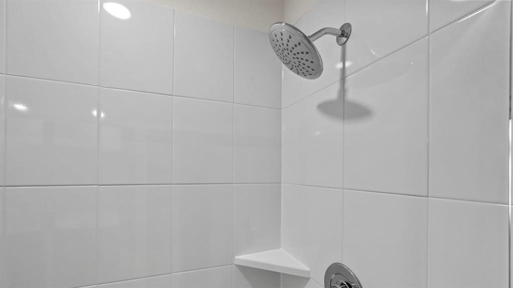 111 Lantern Road Caddo Mills, TX 75135 - Photo 35 of 40 a close view of shower