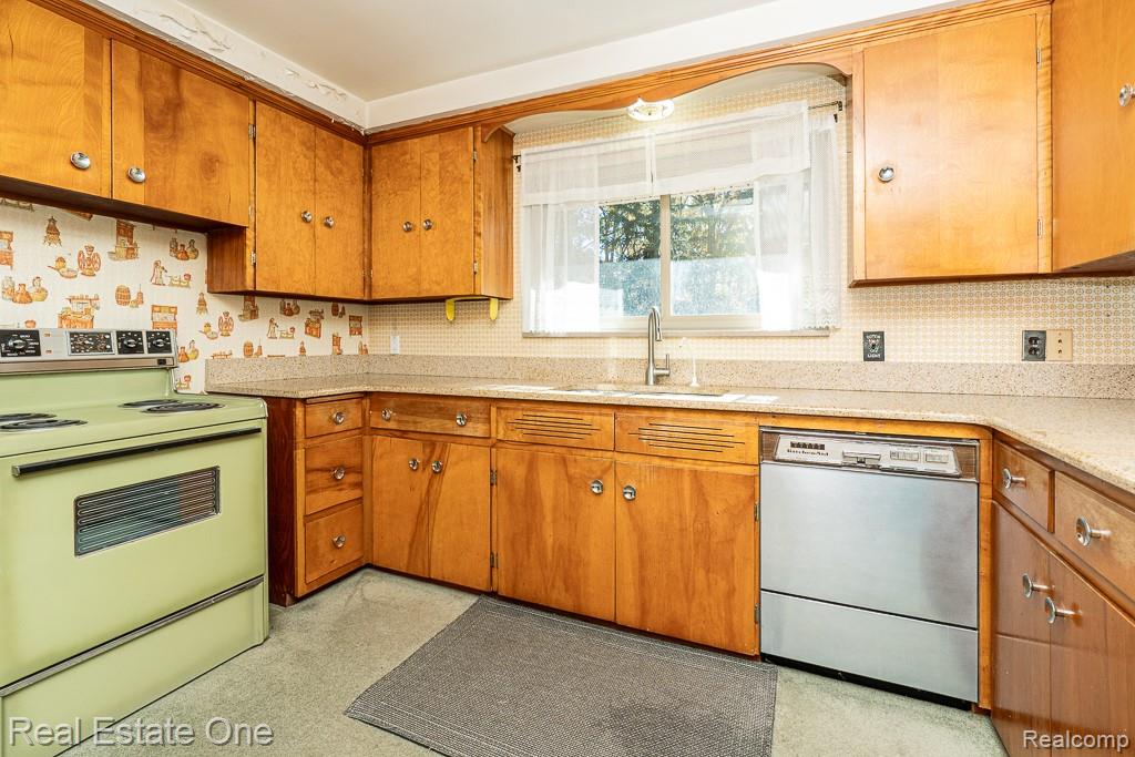 515 Whims Lane Rochester, MI 48306 - Photo 15 of 47 Gallery Image 15