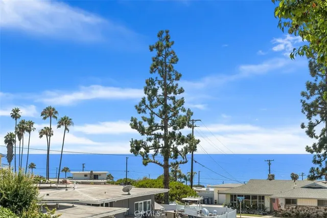 a picture of a city view