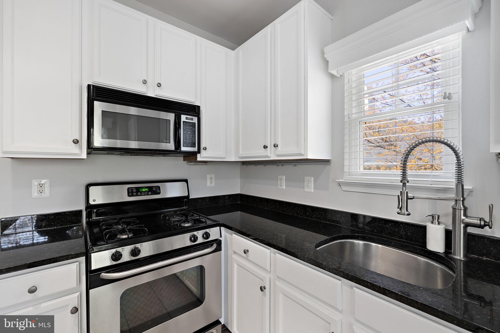 1519 North Point Drive, Unit 302 Reston, VA 20194 - Photo 11 of 33