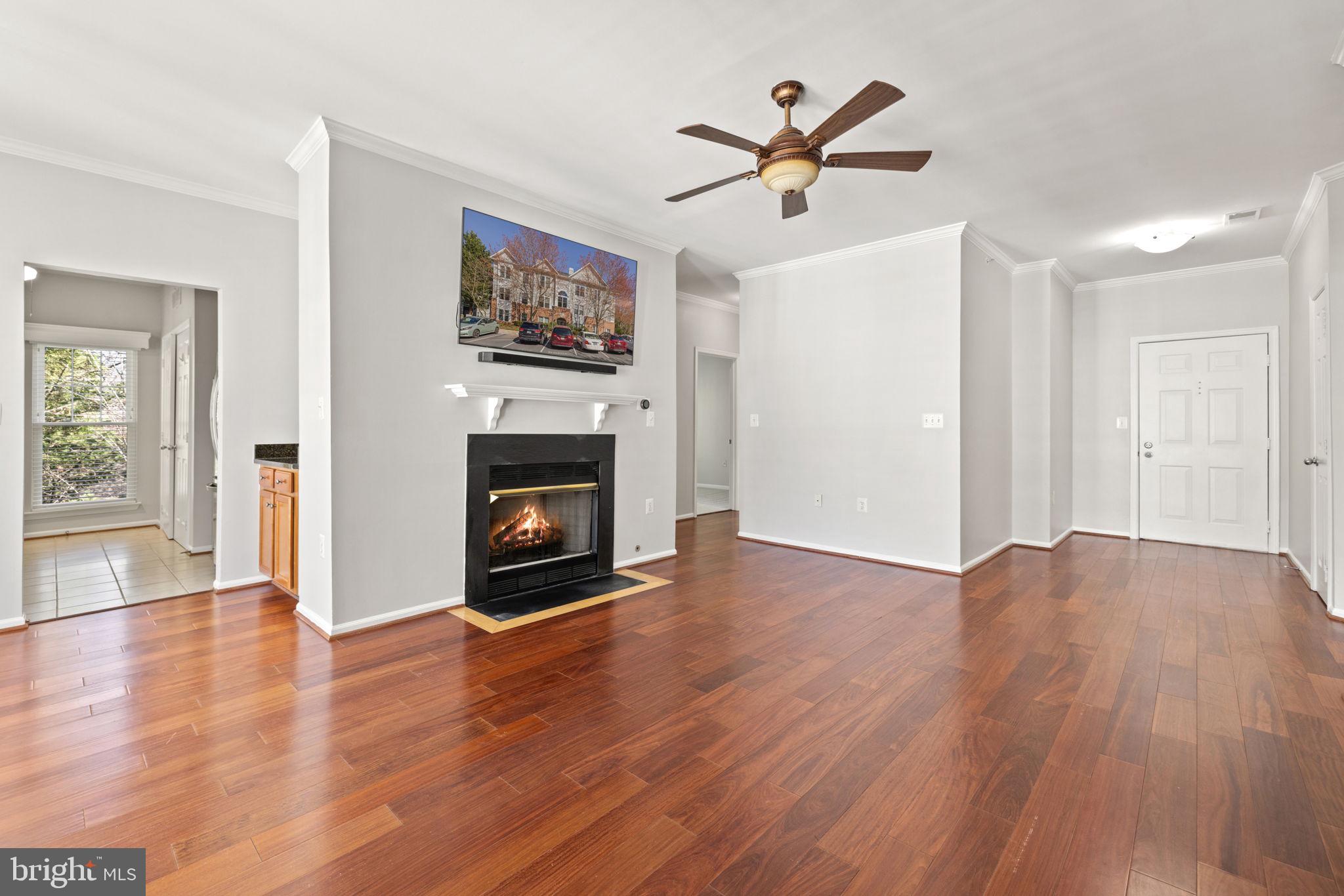 1519 North Point Drive, Unit 302 Reston, VA 20194 - Photo 6 of 33