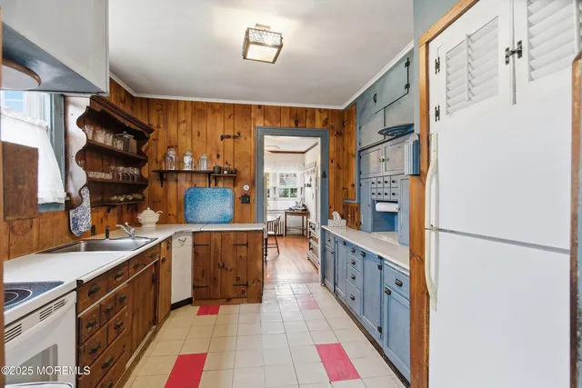 $1,100,000 | 806 Riverview Drive, Brielle, NJ 08730