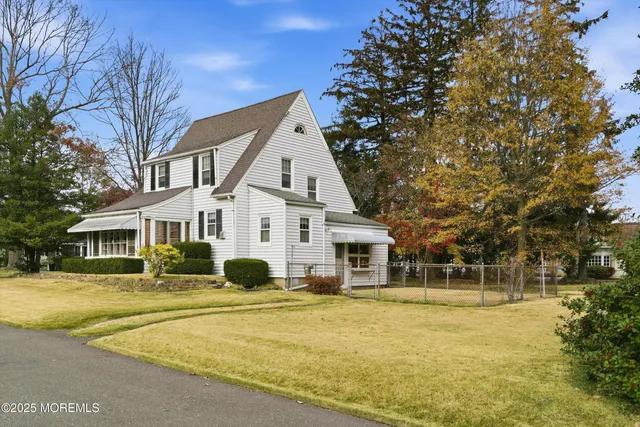 $1,100,000 | 806 Riverview Drive, Brielle, NJ 08730