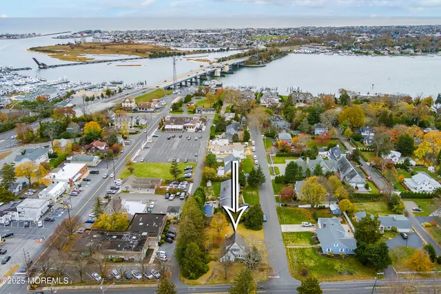 $1,100,000 | 806 Riverview Drive, Brielle, NJ 08730