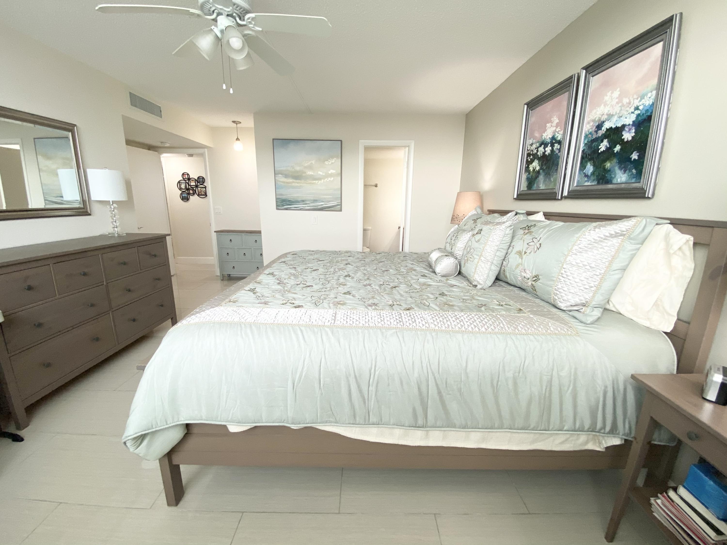 5700 Northwest 2nd Avenue, Unit 702 Boca Raton, FL 33487 - Photo 12 of 28 Master bedroom