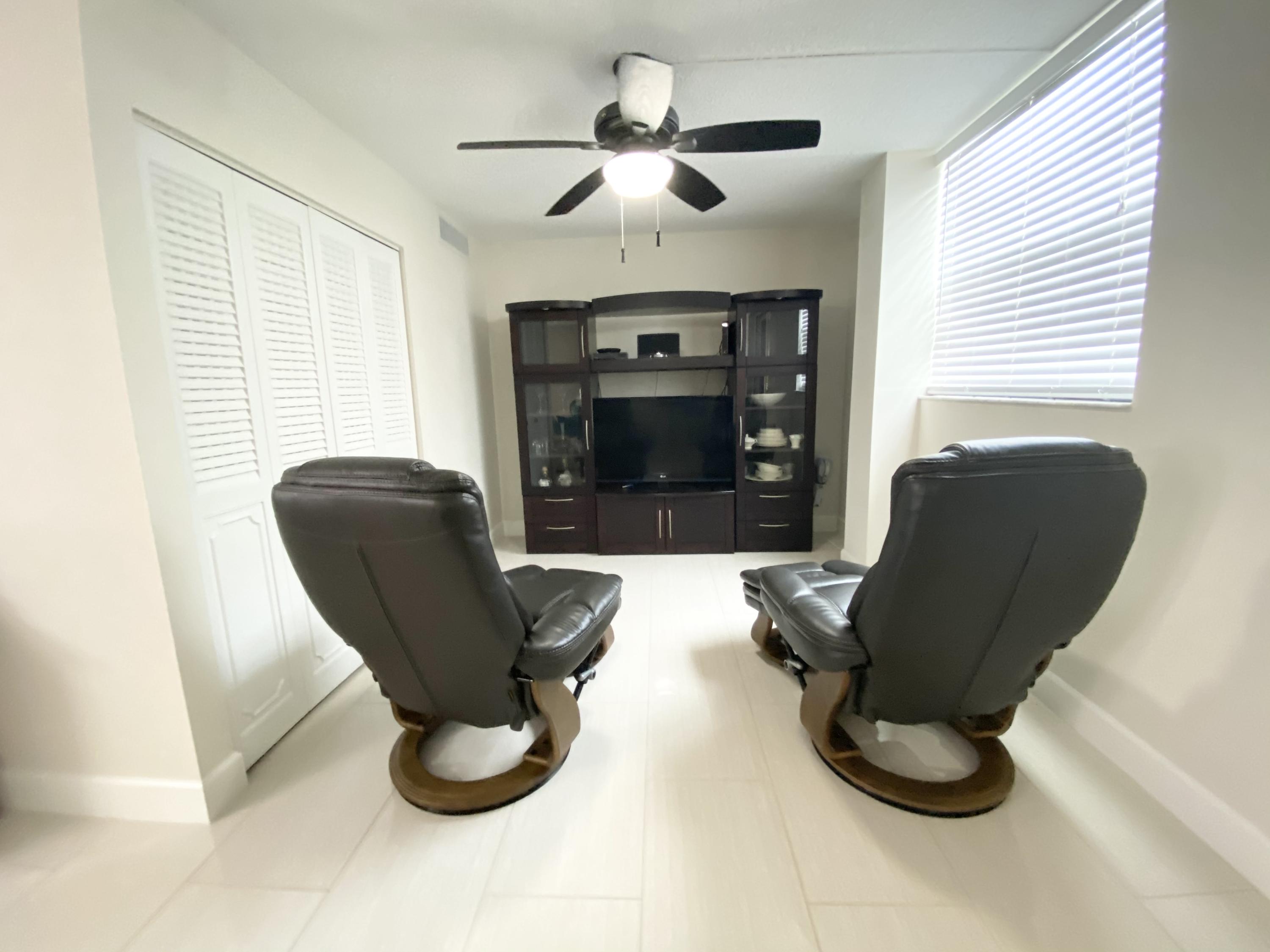 5700 Northwest 2nd Avenue, Unit 702 Boca Raton, FL 33487 - Photo 10 of 28 den/family room