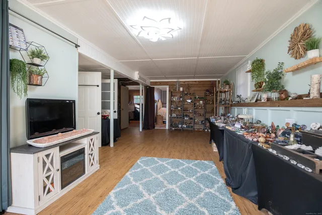 $399,000 | 63 Glebas Road, Plainfield, CT 06374