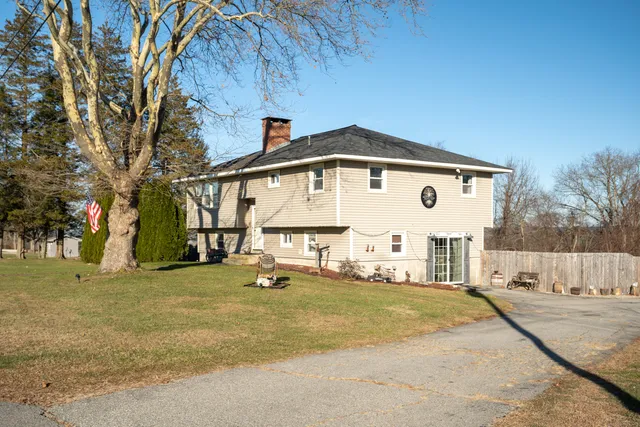 $399,000 | 63 Glebas Road, Plainfield, CT 06374