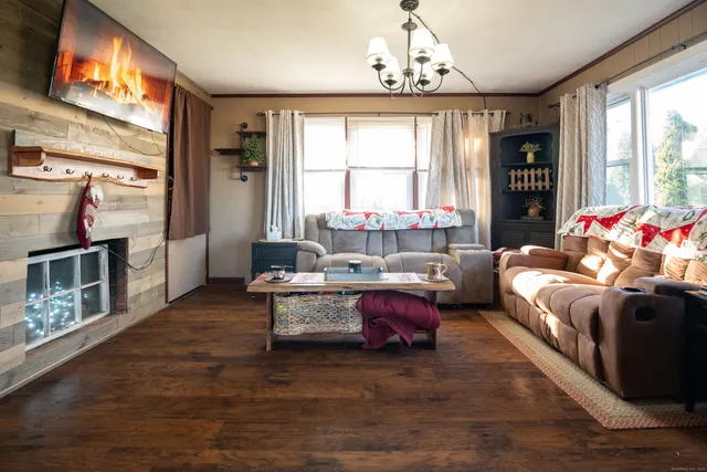 $399,000 | 63 Glebas Road, Plainfield, CT 06374