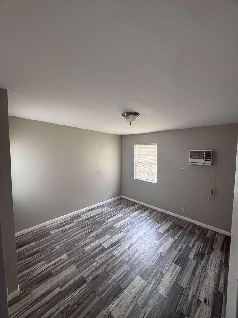 3309 Avenue South Riviera Beach, FL 33404 - Photo 11 of 17 8