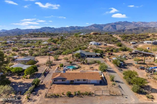 $365,000 | 33300 River Bend Road, Black Canyon City, AZ 85324
