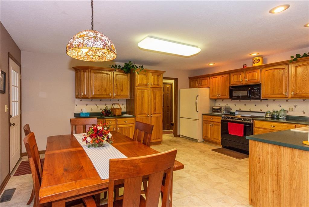 15113 Ramga Road Wapakoneta, OH 45895 - Photo 11 of 58