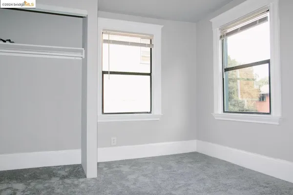 $2,400 | 1173 12th Street, Oakland, CA 94607