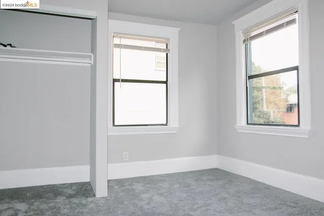 $2,400 | 1173 12th Street, Oakland, CA 94607